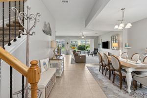 Foyer/Dining Room