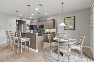 Kitchen/Breakfast Area