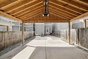  Photo 52