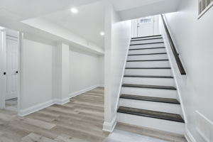  Photo 35
