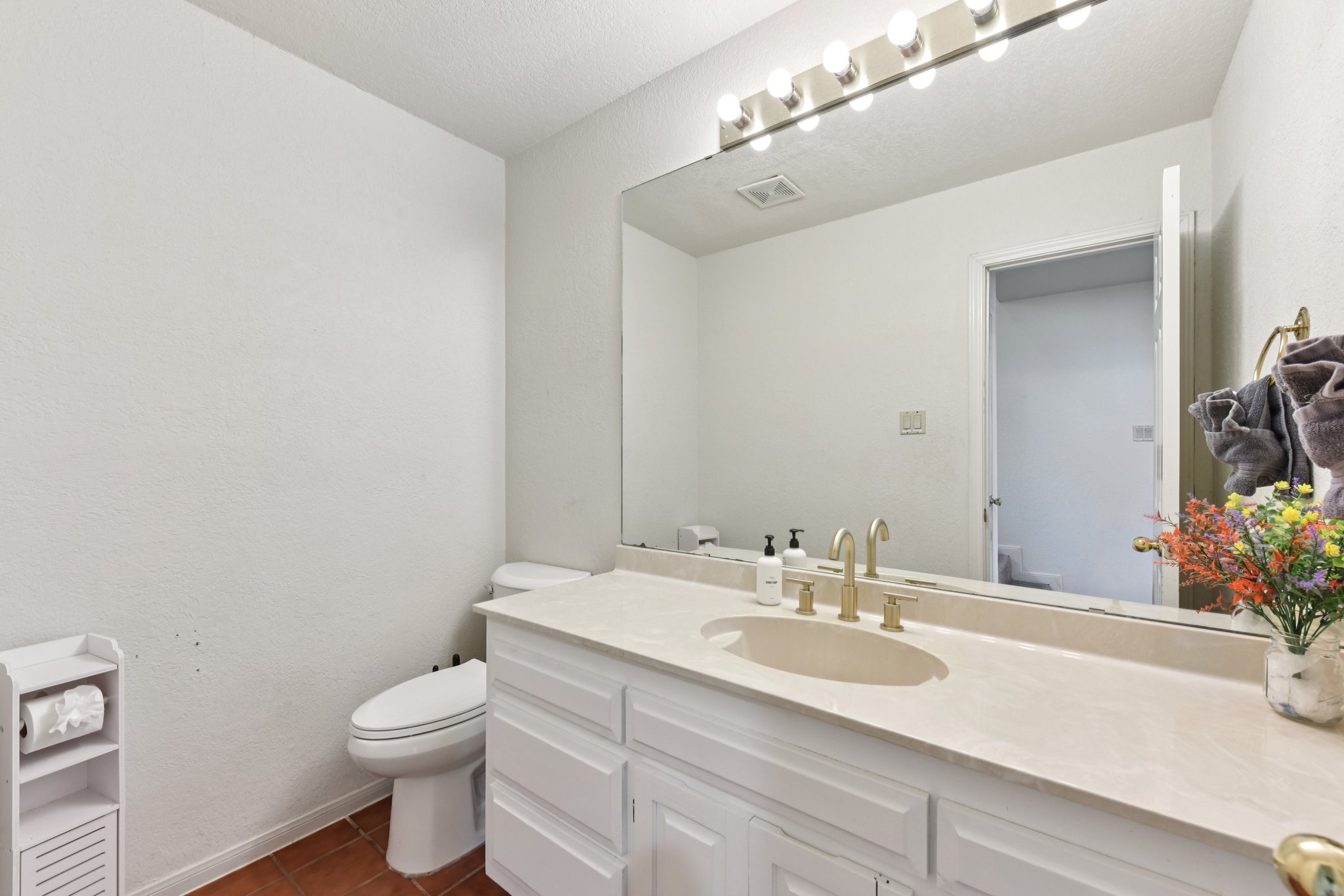 Eagle Trl-S0104-016.jpg