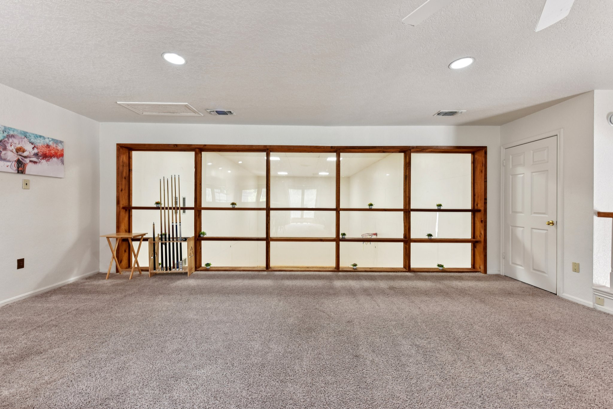 Eagle Trl-S0104-048.jpg