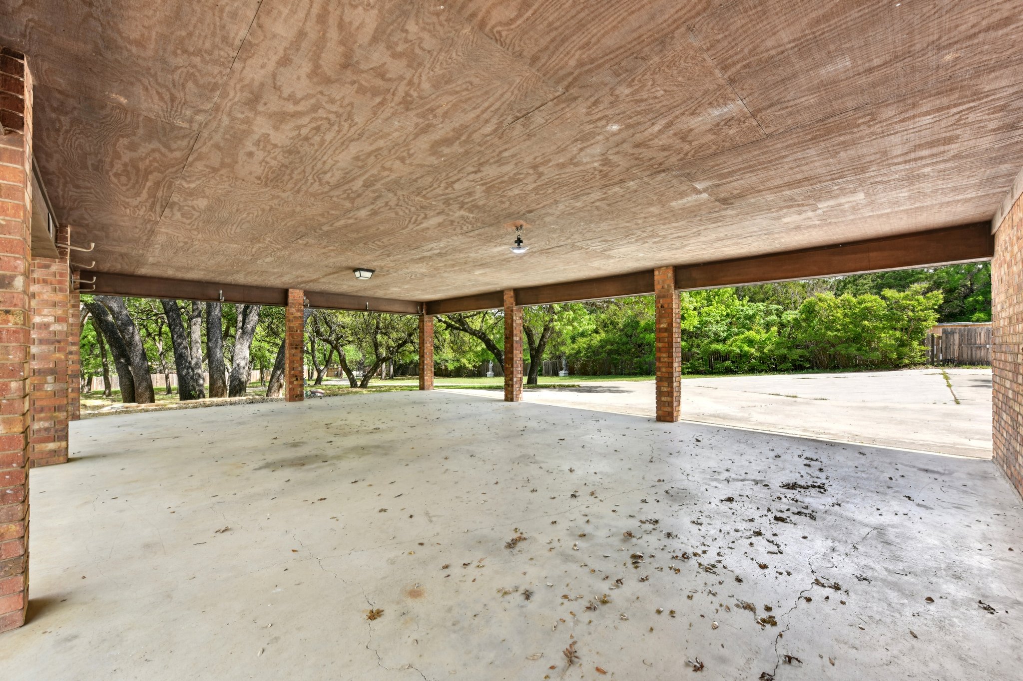 Eagle Trl-S0104-057.jpg