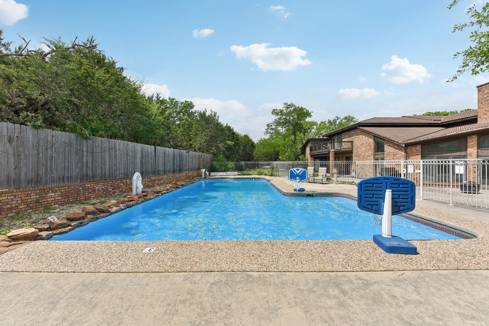 Eagle Trl-S0104-064.jpg