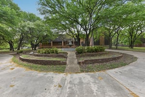 Eagle Trl-S0104-001.jpg