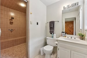 Eagle Trl-S0104-023.jpg