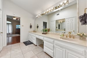 Eagle Trl-S0104-030.jpg