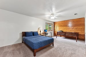 Eagle Trl-S0104-043.jpg