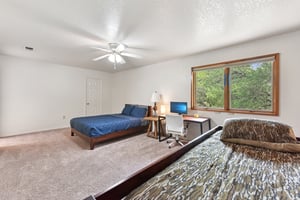 Eagle Trl-S0104-044.jpg