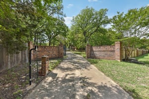 Eagle Trl-S0104-070.jpg