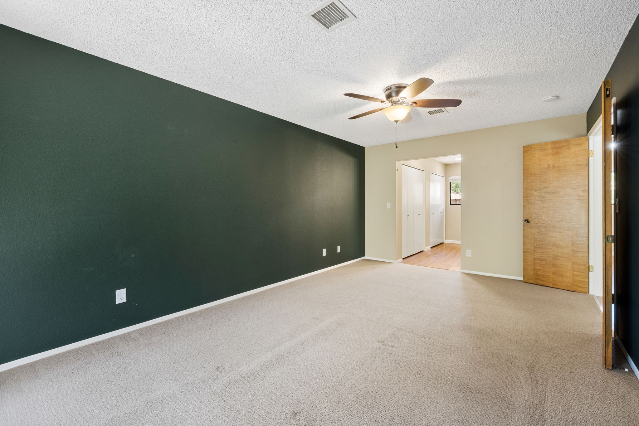 Primary Bedroom_2