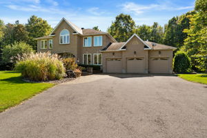  Photo 0