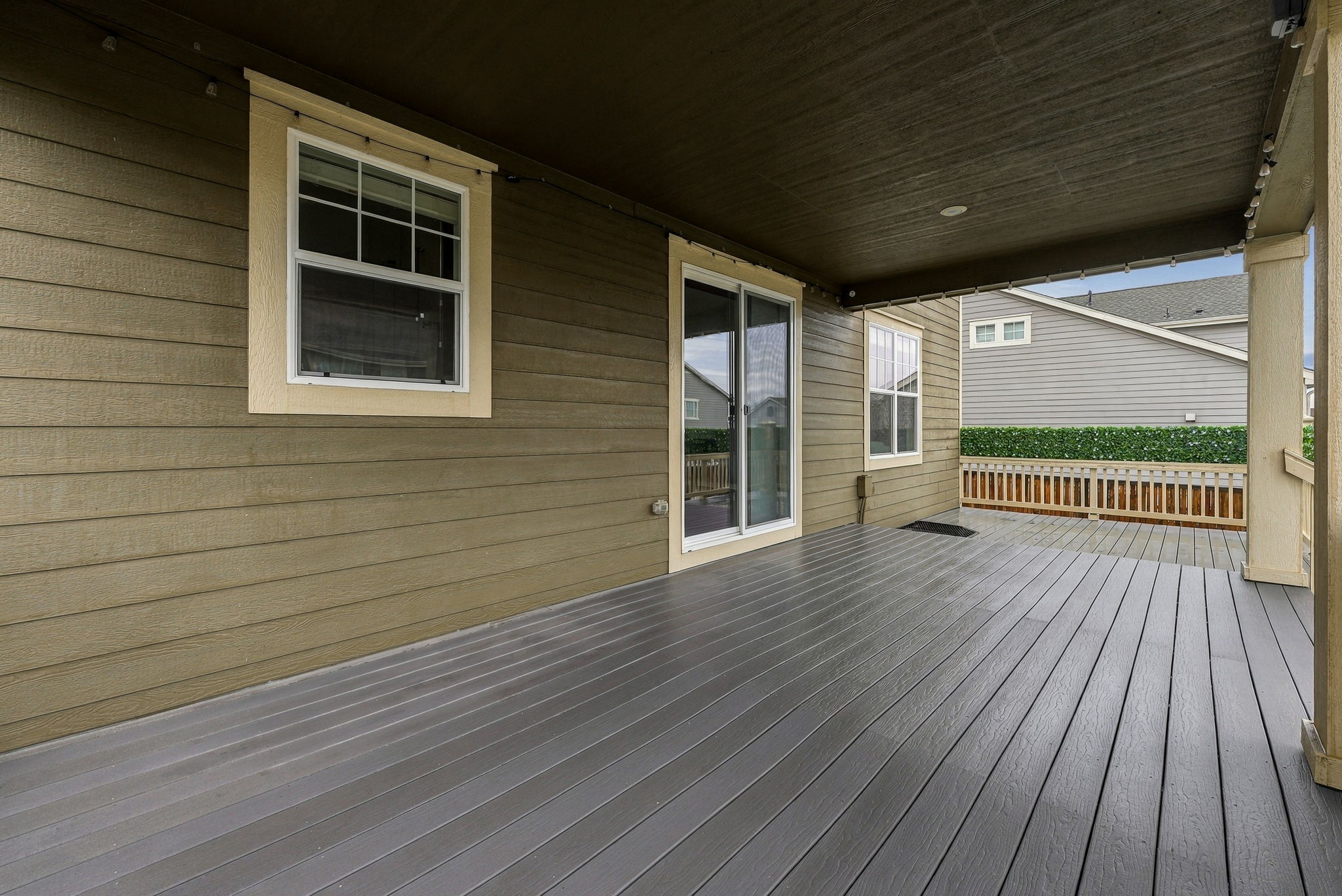  Photo 64