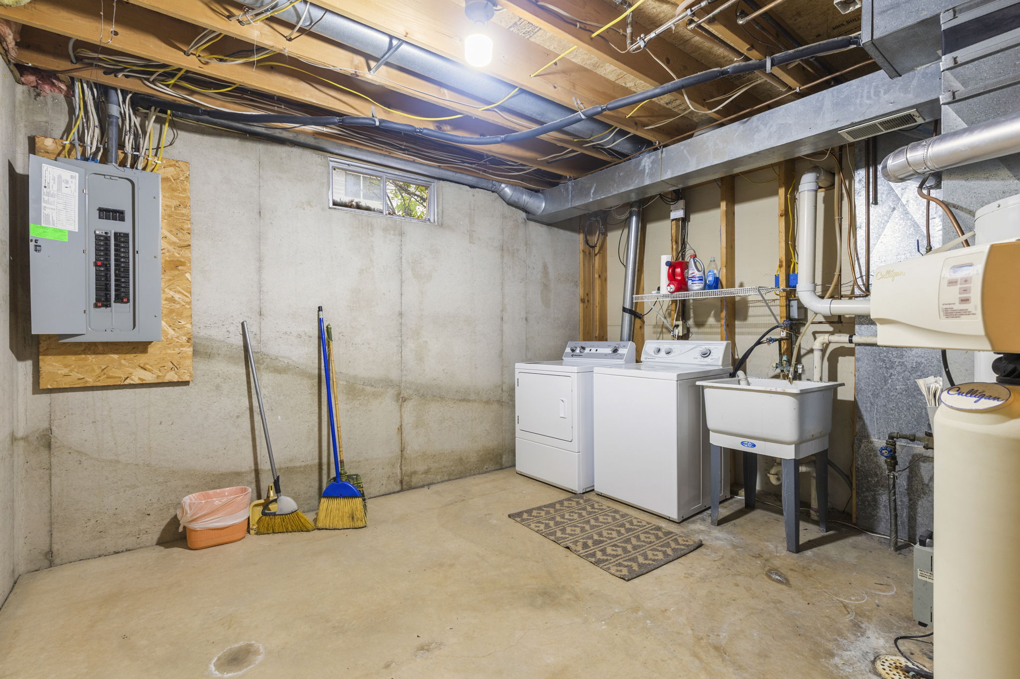  Photo 74