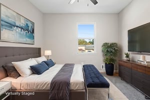 DSC01683 virtually staged.jpeg