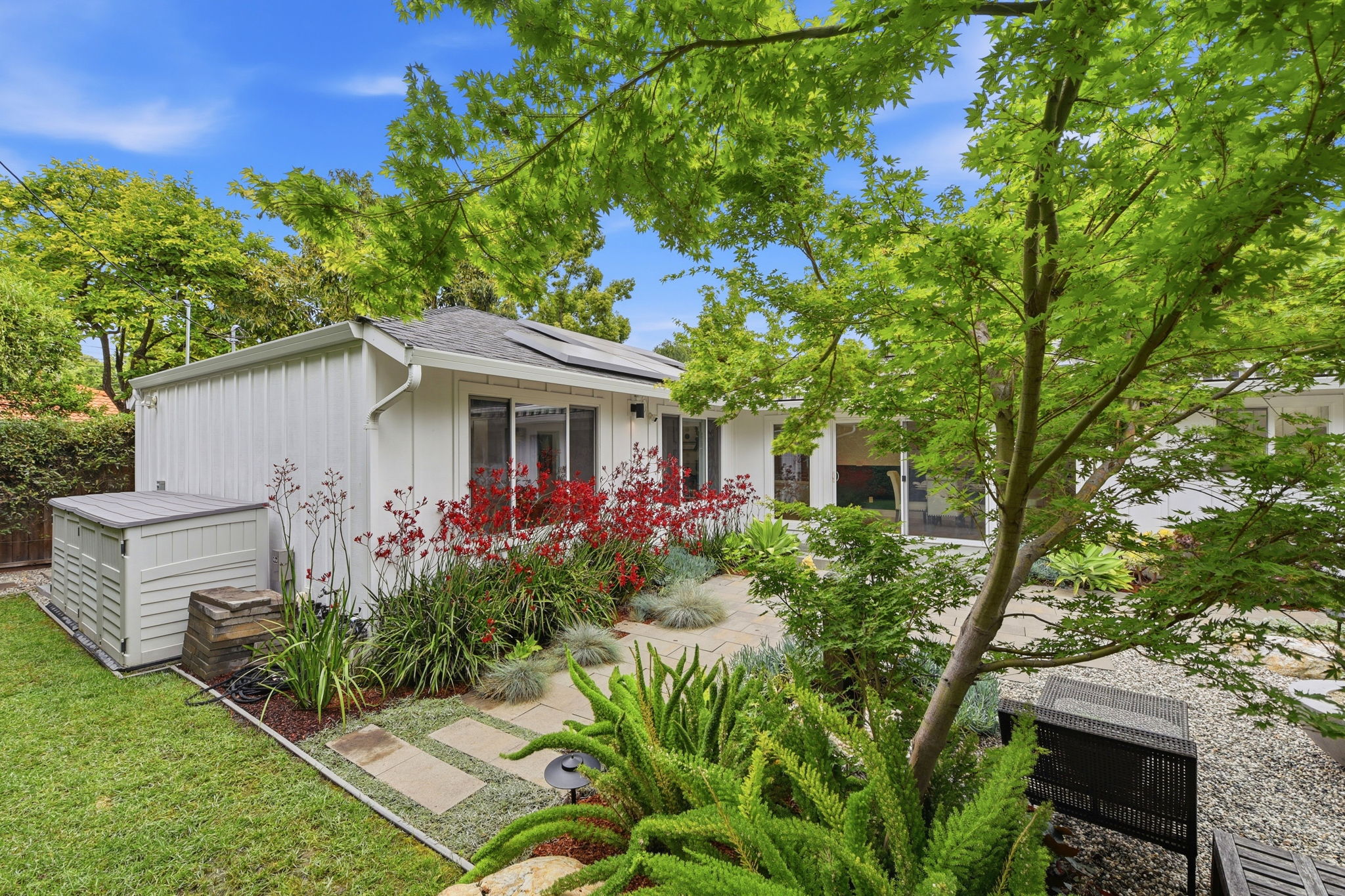 041_F8_1415 Carmel Dr
