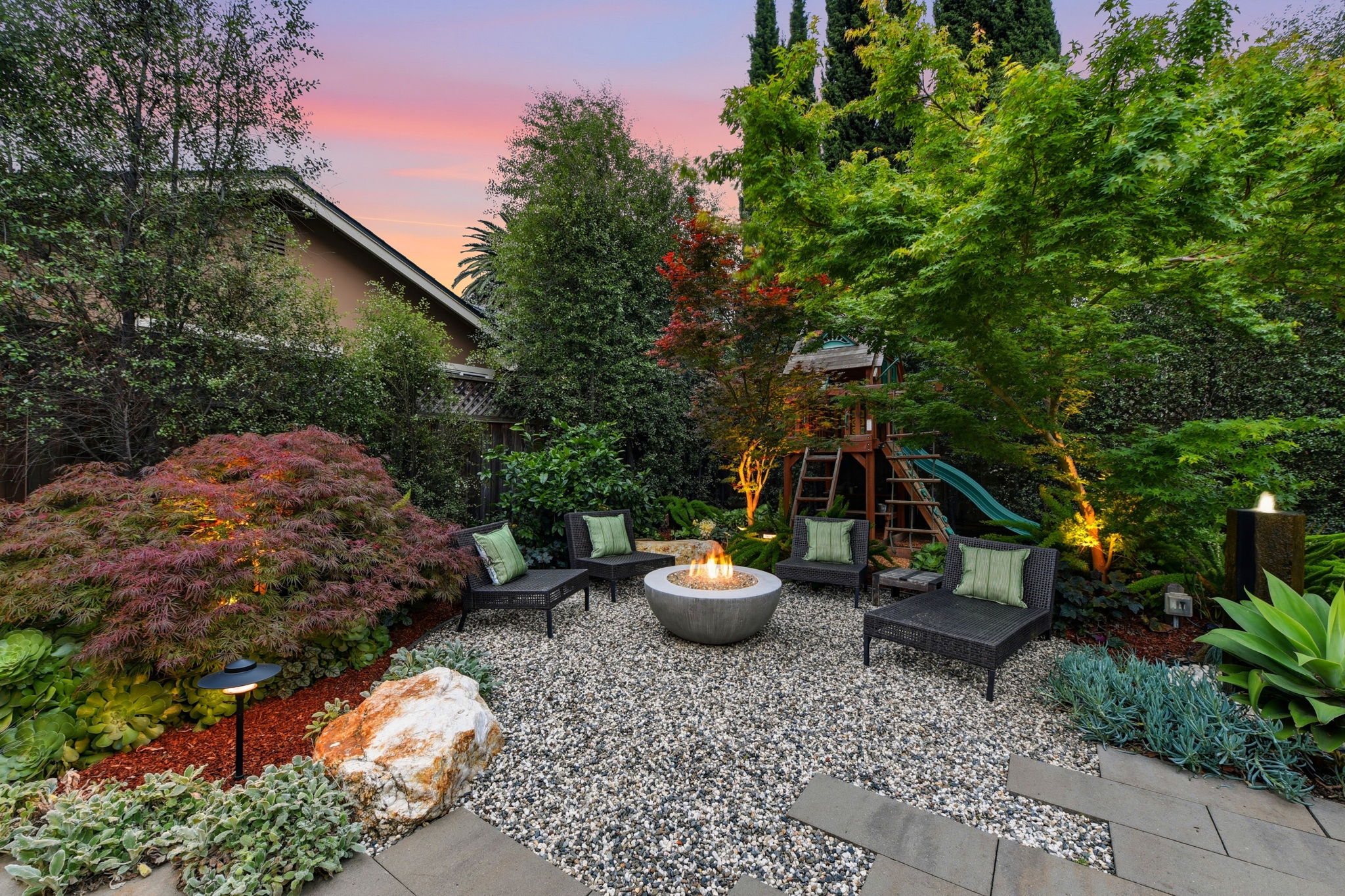 007_F8_TWILIGHT_1415 Carmel Dr
