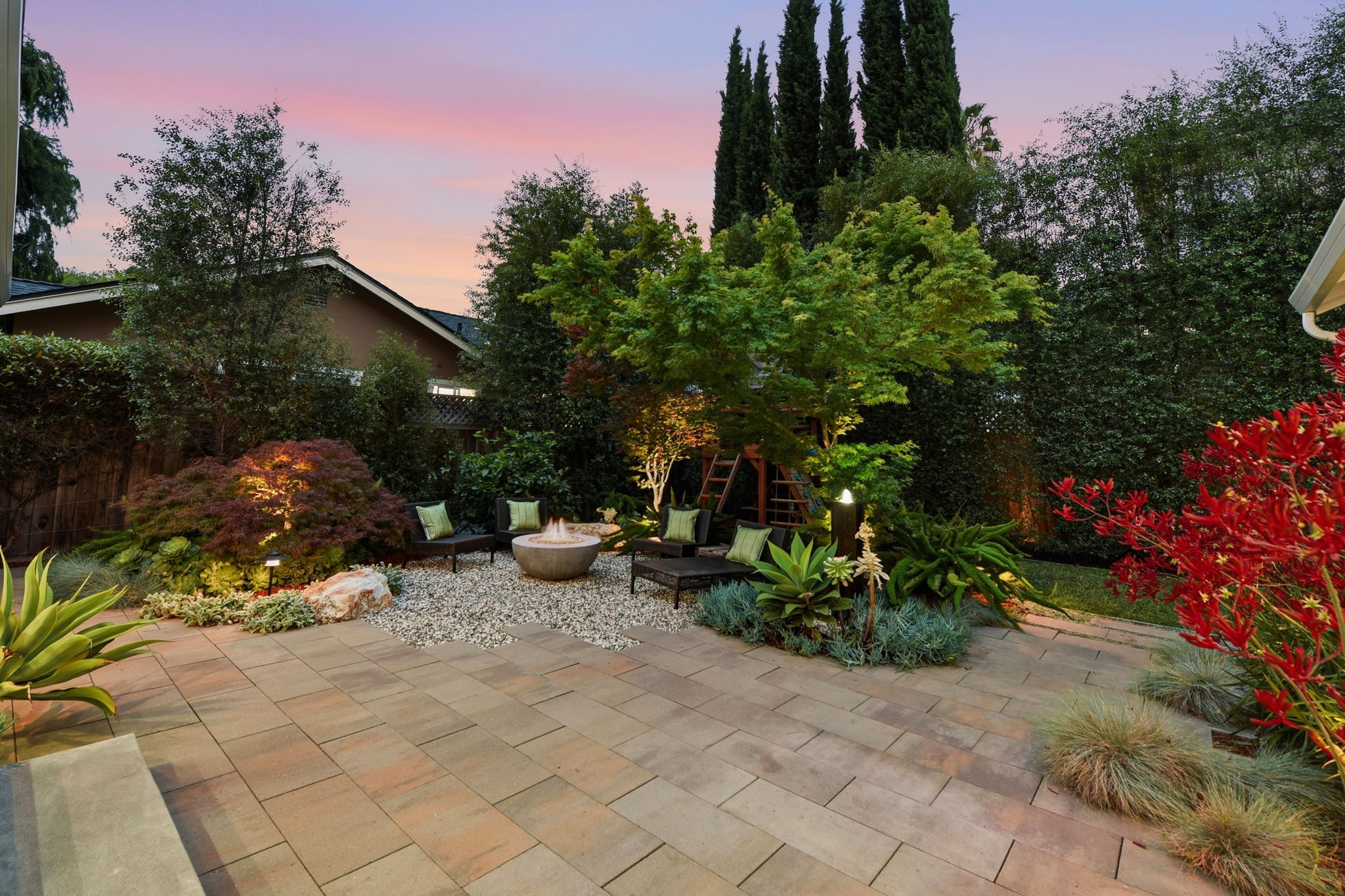 015_F8_TWILIGHT_1415 Carmel Dr