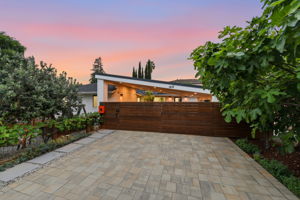 001_F8_TWILIGHT_1415 Carmel Dr