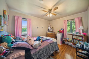 09_secondary Bedroom