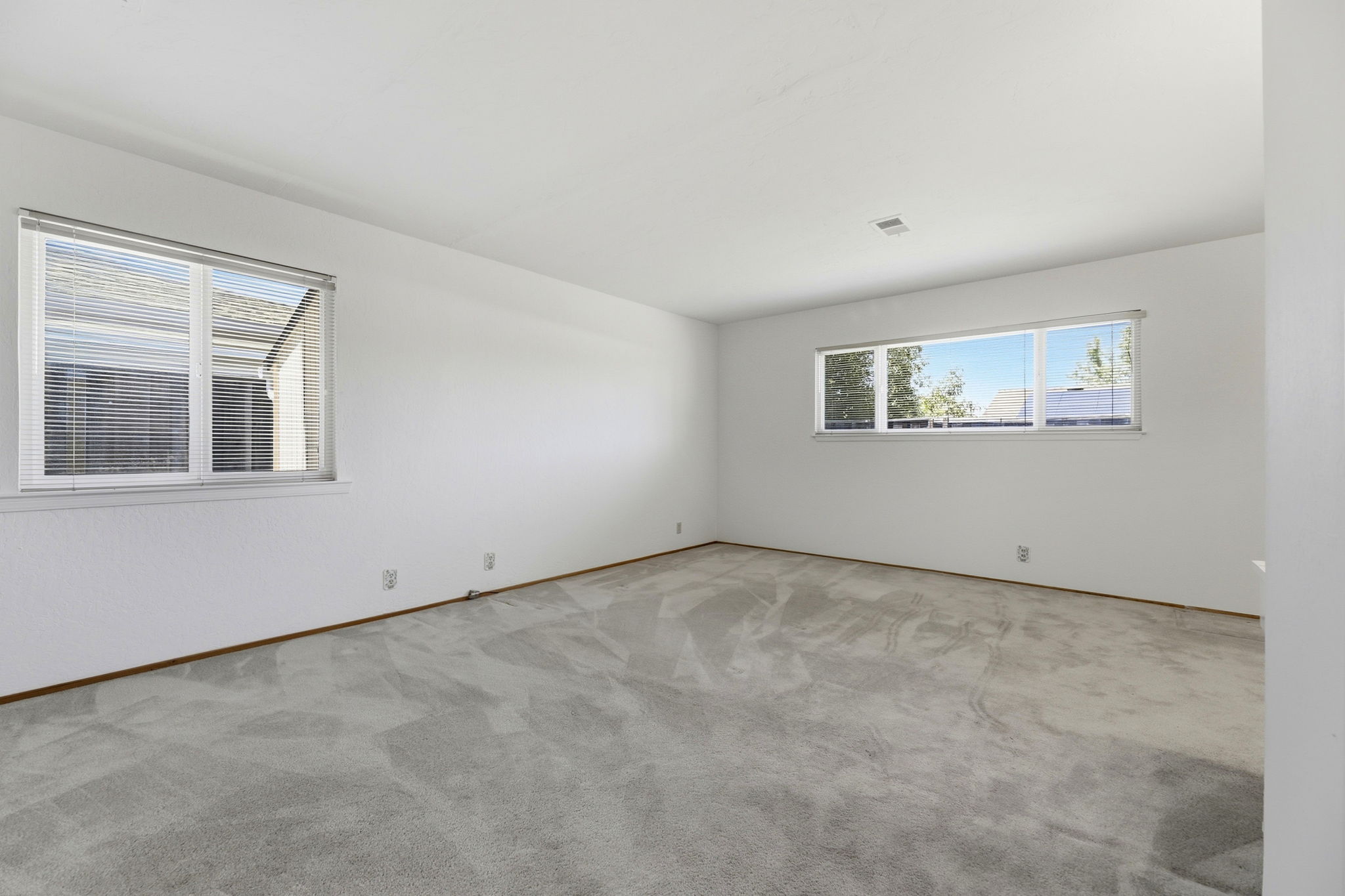 023_F8_1415 Santa Fe Dr