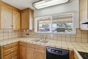 014_F8_1415 Santa Fe Dr