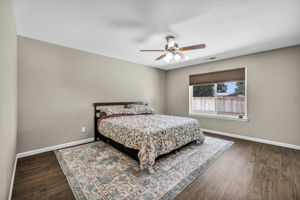  Photo 38