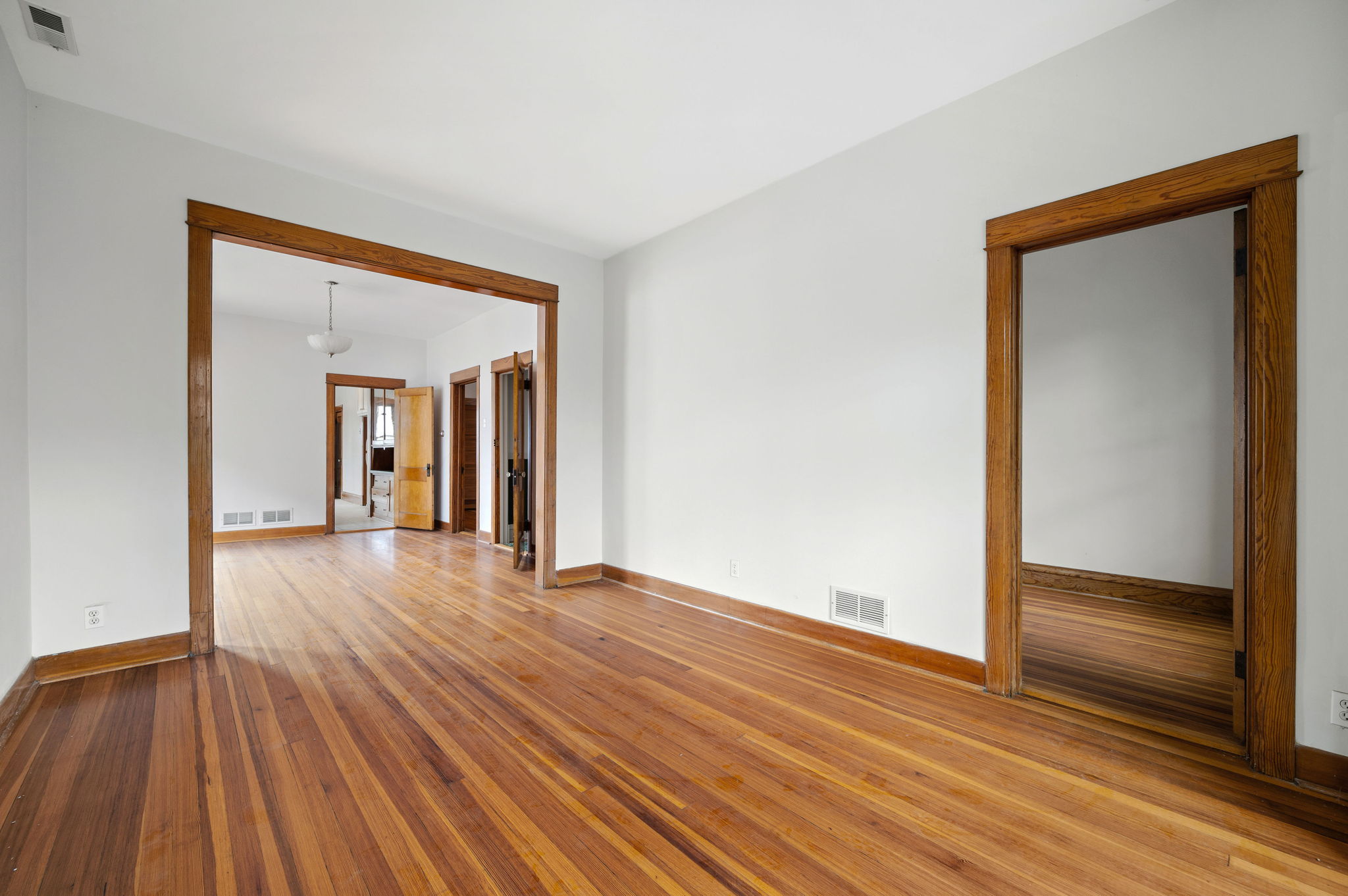 2nd Floor Living Room II