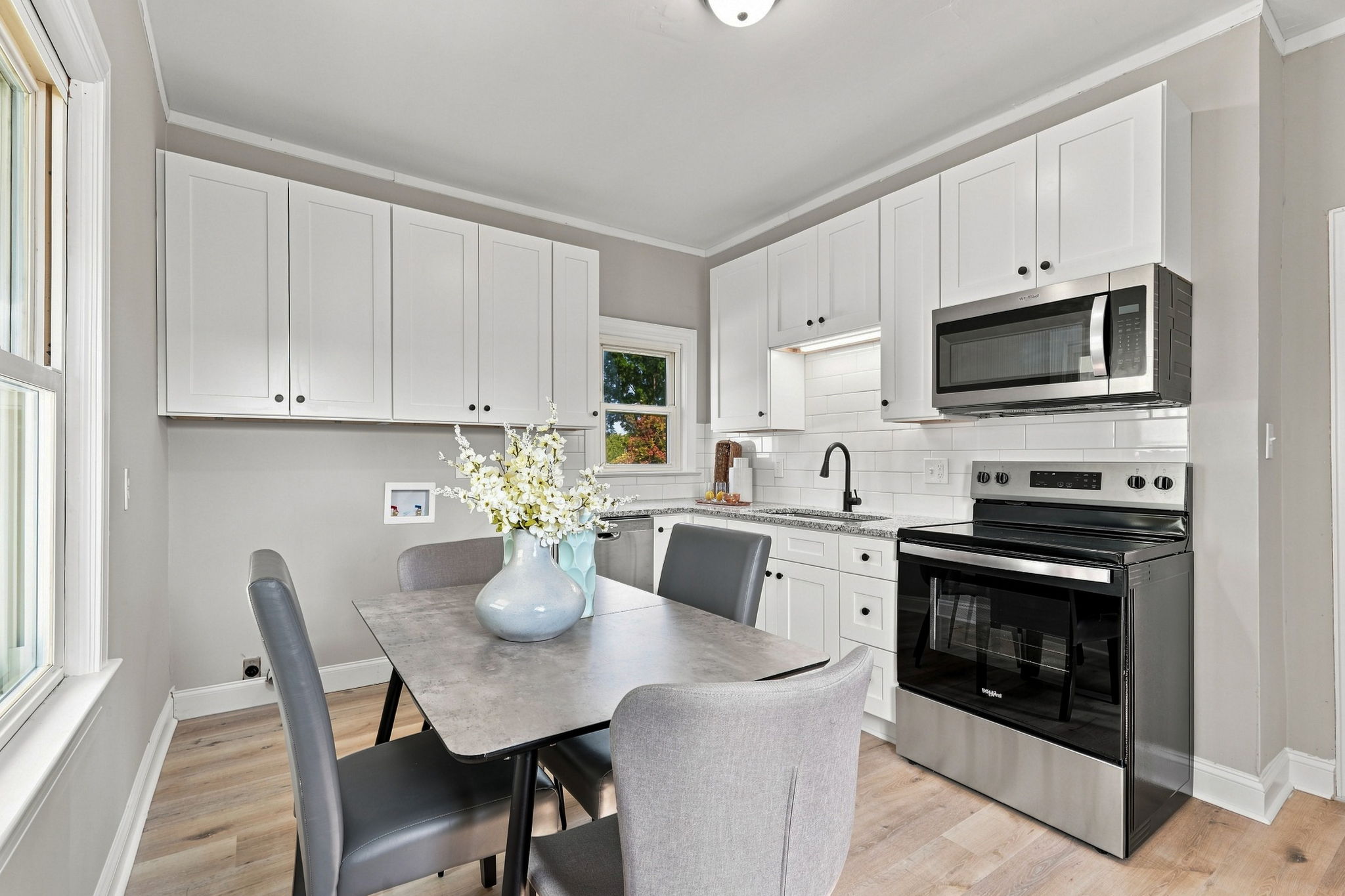 Kitchen Dining Laundry