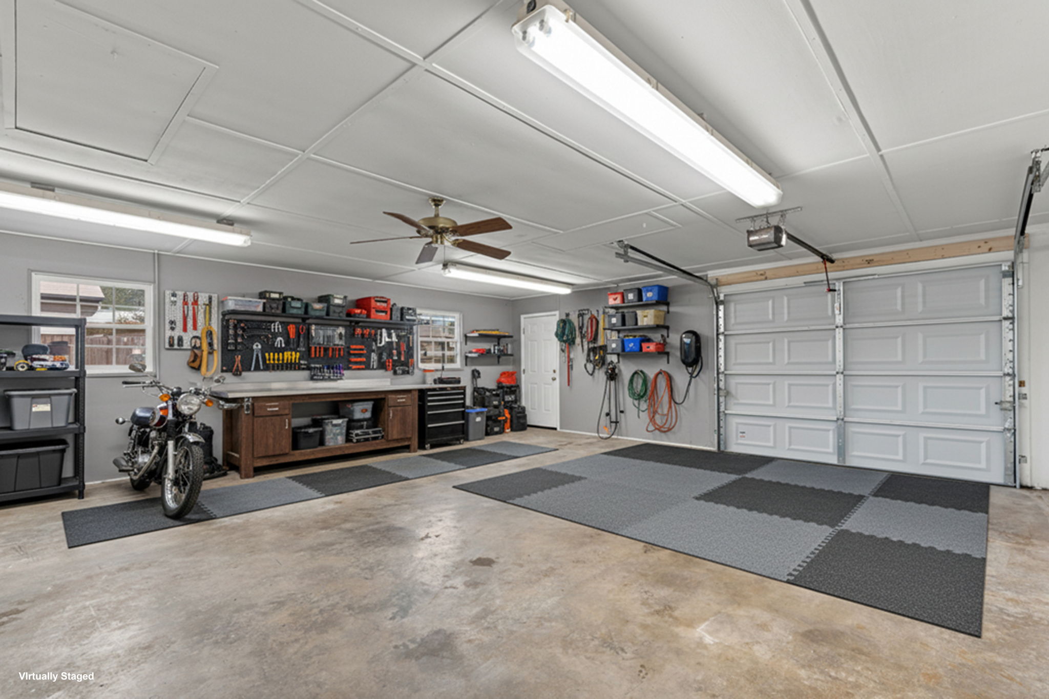 Detached Garage
