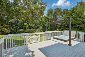 Deck/Spa