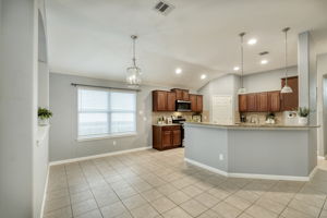 Dining/Kitchen