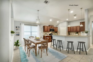 Dining room Virtually Staged