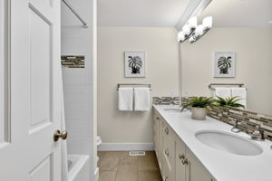  Photo 49