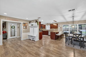 Foyer, Dining Room and Kitchen