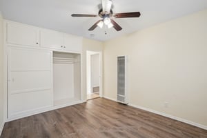 Rock Glen Ave A-S2108-014.jpg
