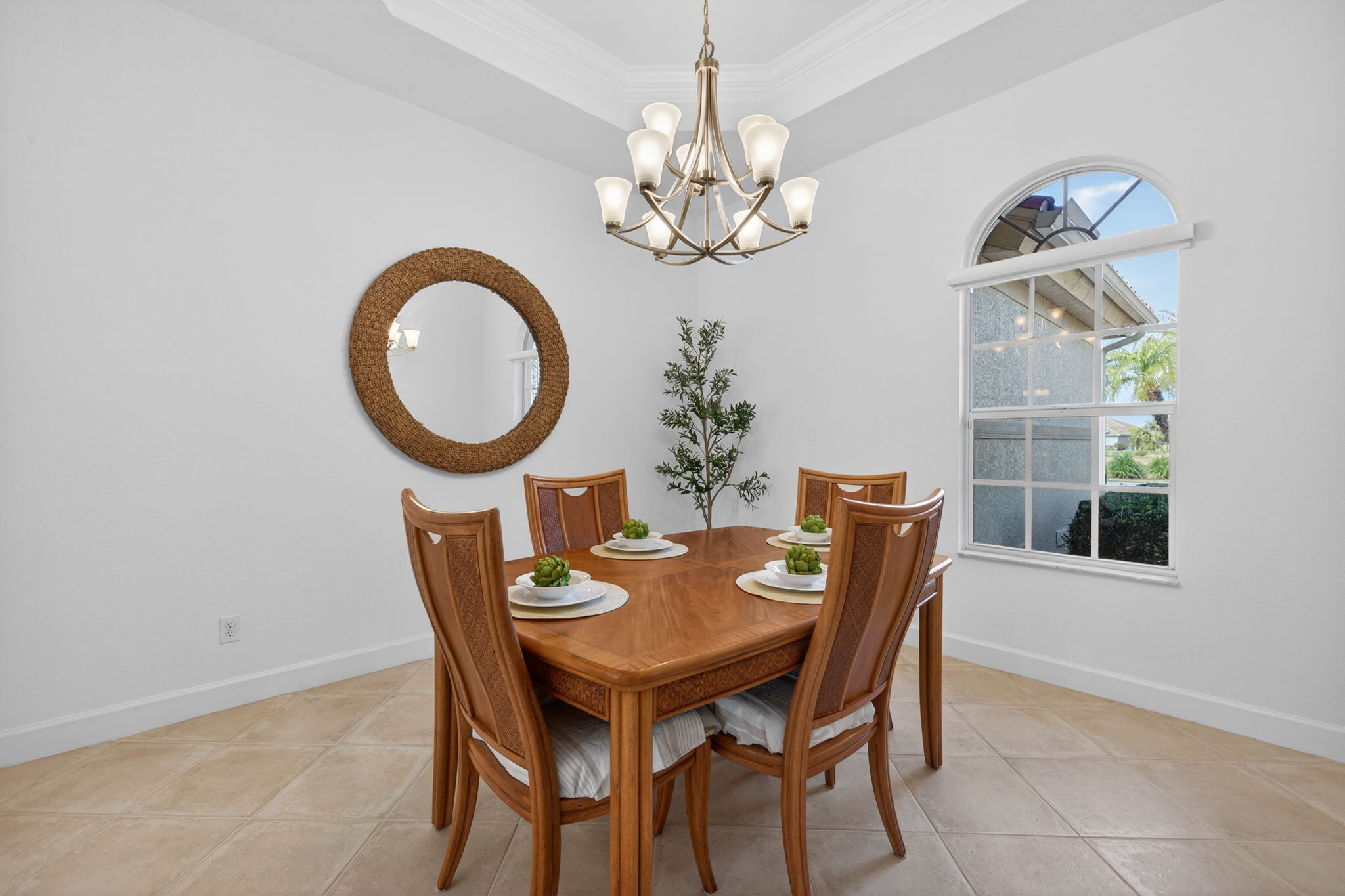 Dining Room 1 of 2