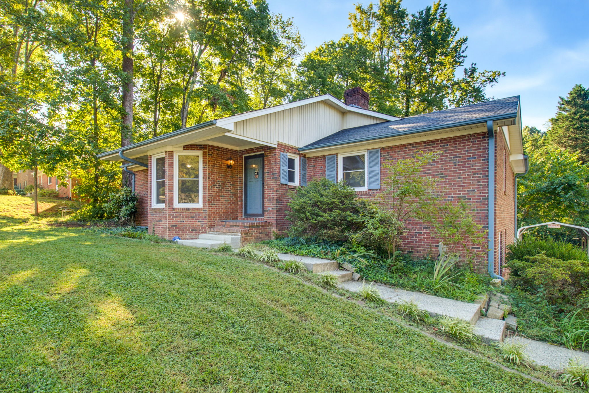 1418 Rock Spring St-3