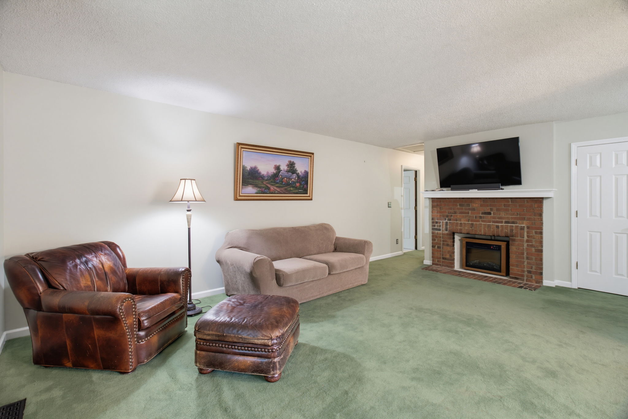 1418 Rock Spring St-7