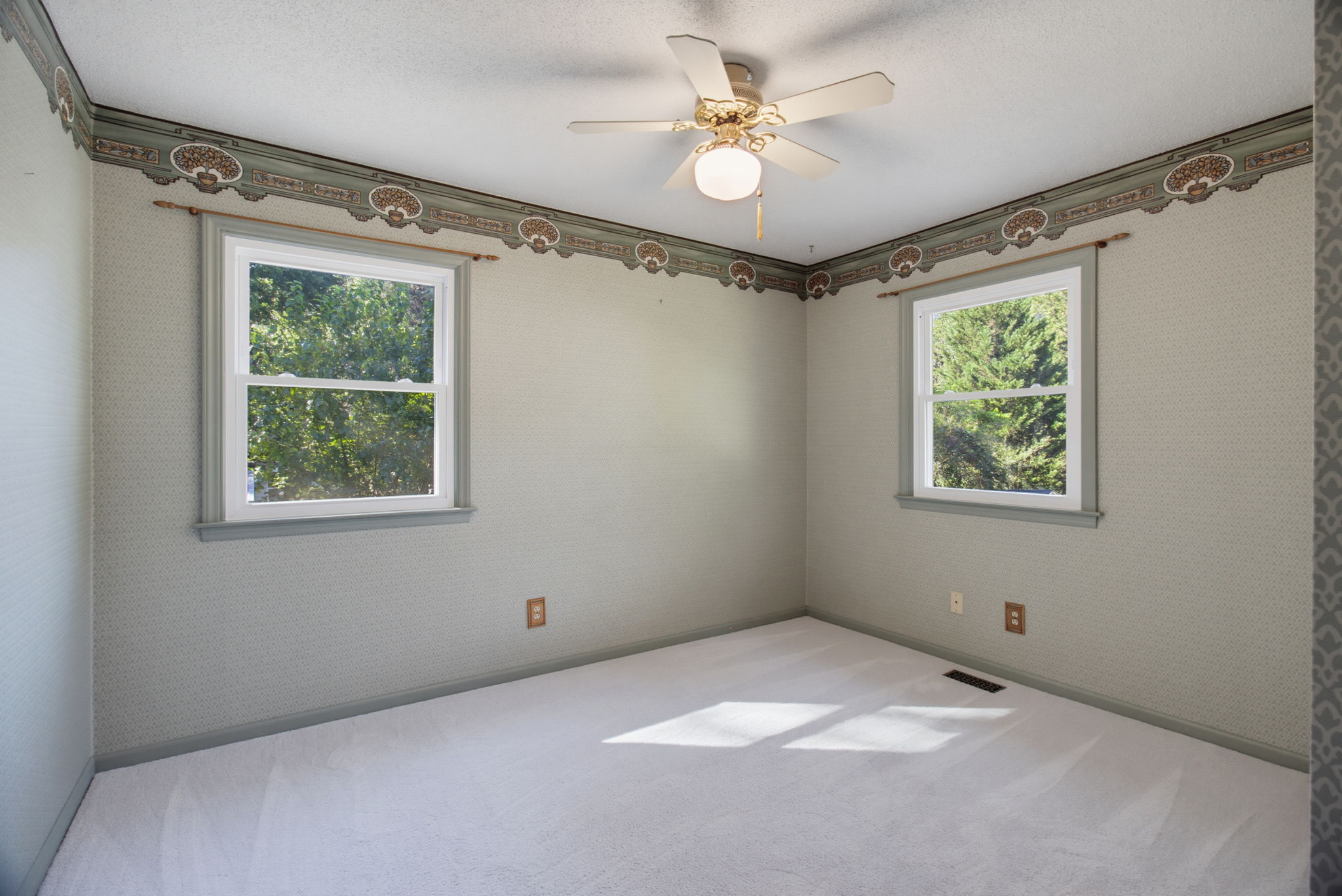 1418 Rock Spring St-16