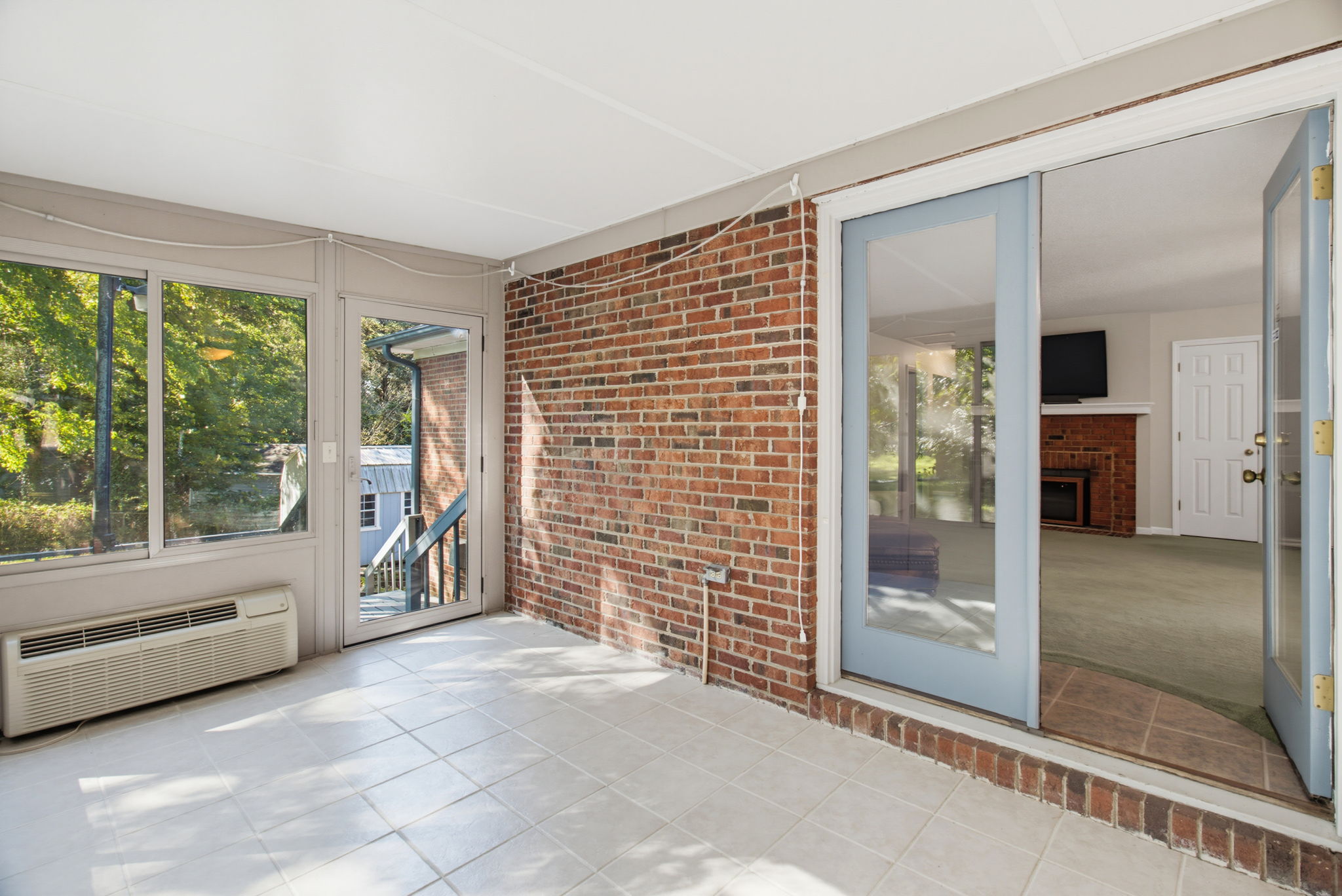 1418 Rock Spring St-21