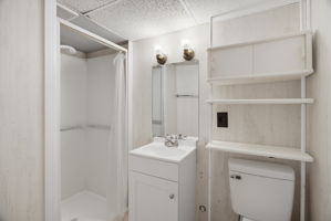 1418 Rock Spring St-29