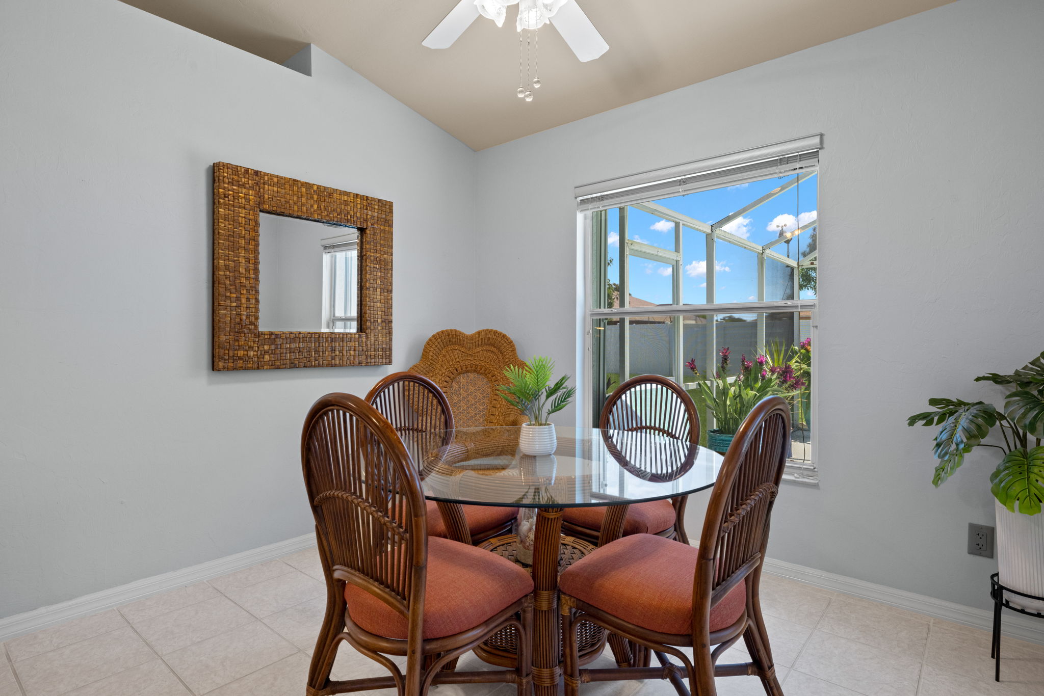 Dining Room 2 of 2