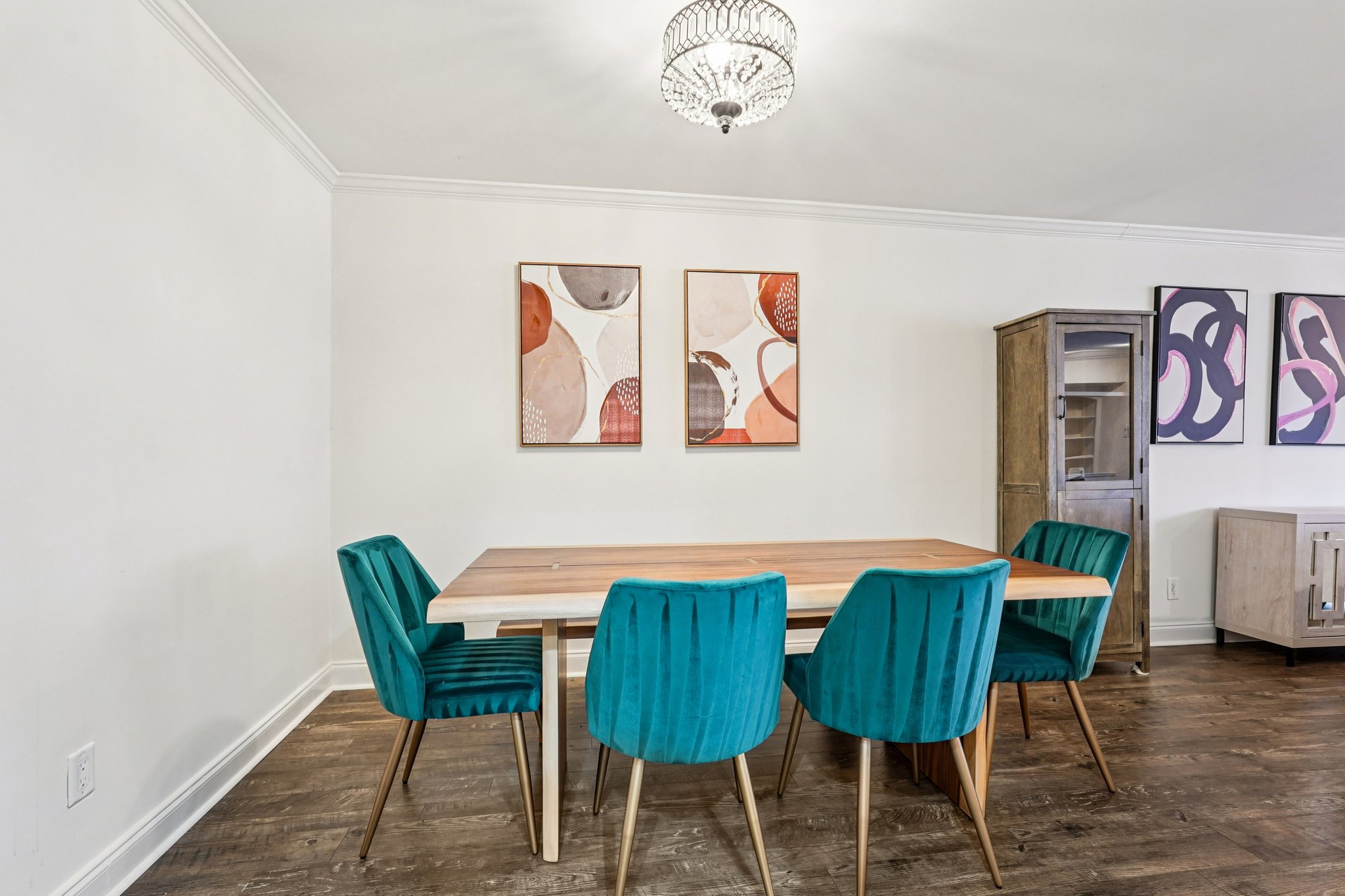 Summit N Dr NE-S1002-015.jpg