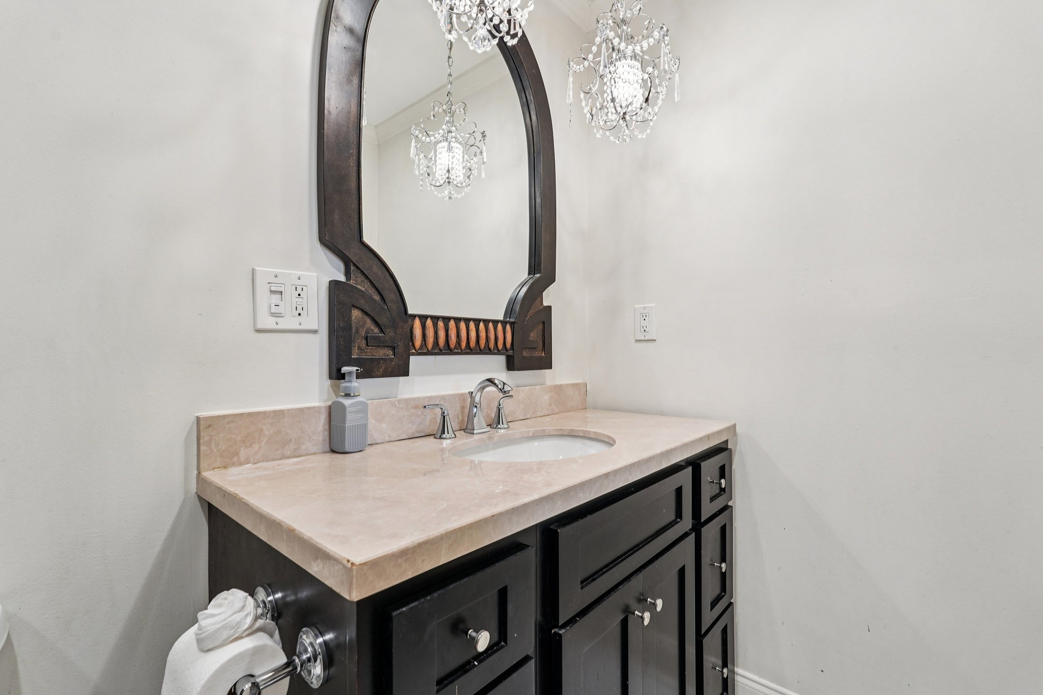 Summit N Dr NE-S1002-029.jpg