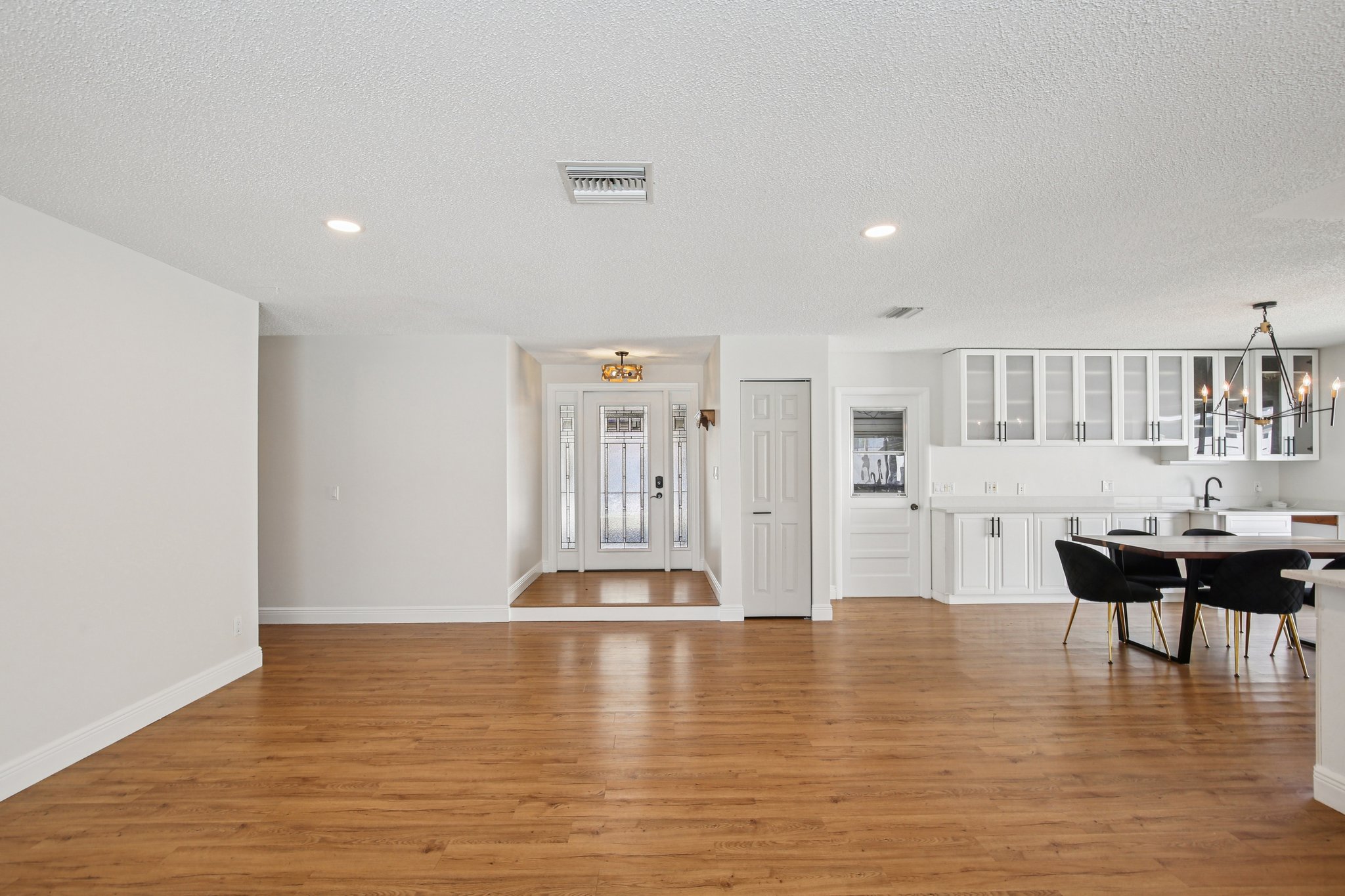 Windmill Pointe Rd-S2803-006.jpg