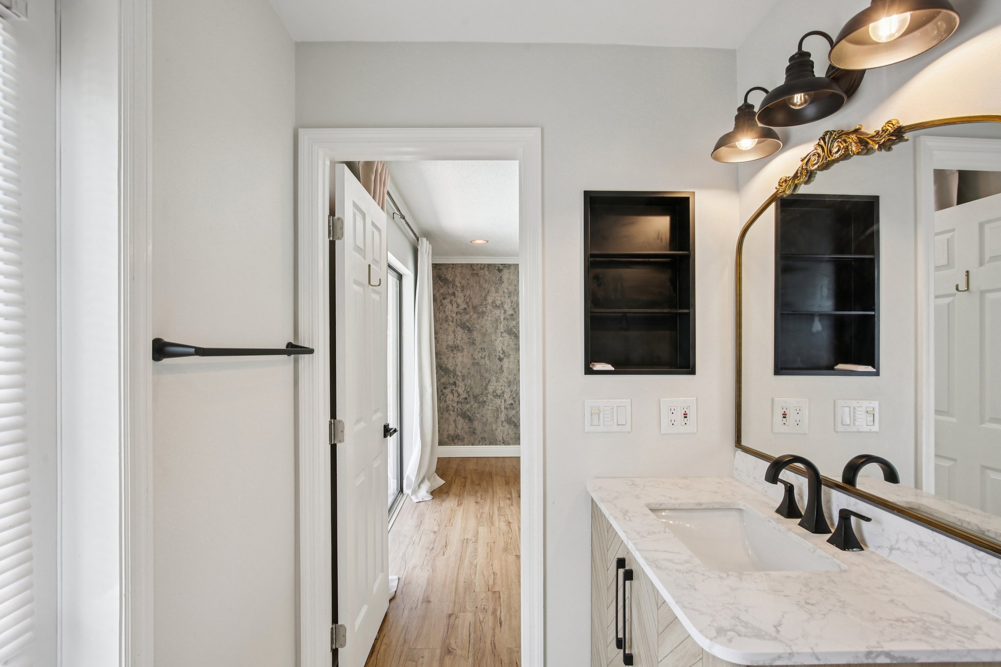 Windmill Pointe Rd-S2803-029.jpg