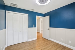 Windmill Pointe Rd-S2803-018.jpg