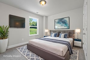 DSC00942 virtually staged.jpeg