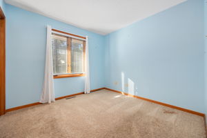  Photo 0